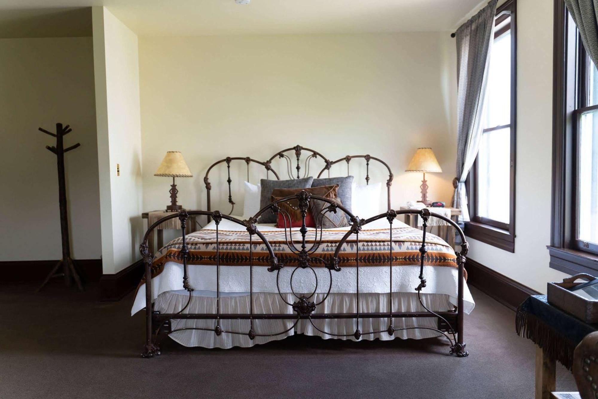 Sheridan Inn - Best Western Signature Collection Экстерьер фото
