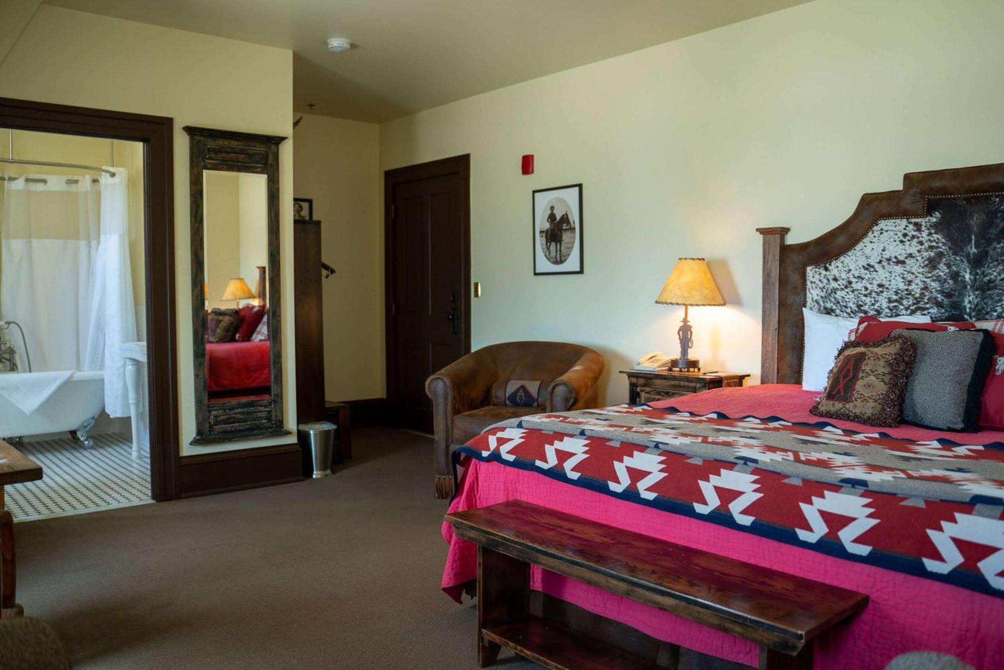 Sheridan Inn - Best Western Signature Collection Экстерьер фото